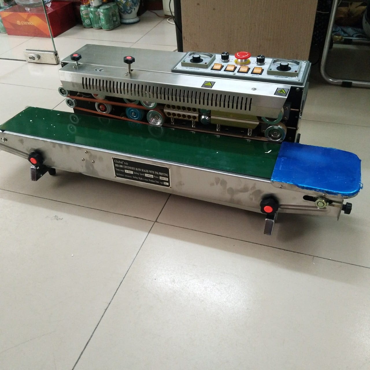 Đặc điểm của máy hàn miệng túi FRD 1000